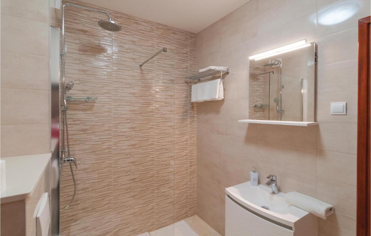 Nice Apartment In Omis With House Sea View Екстер'єр фото