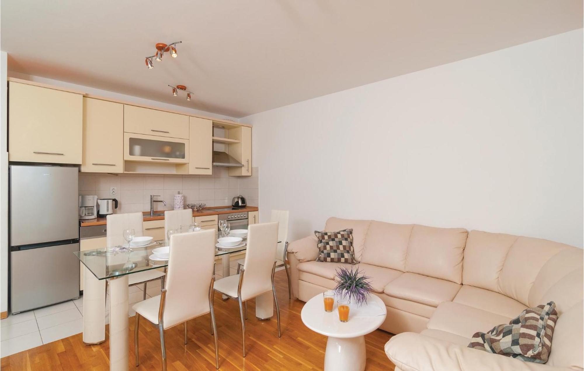 Nice Apartment In Omis With House Sea View Екстер'єр фото