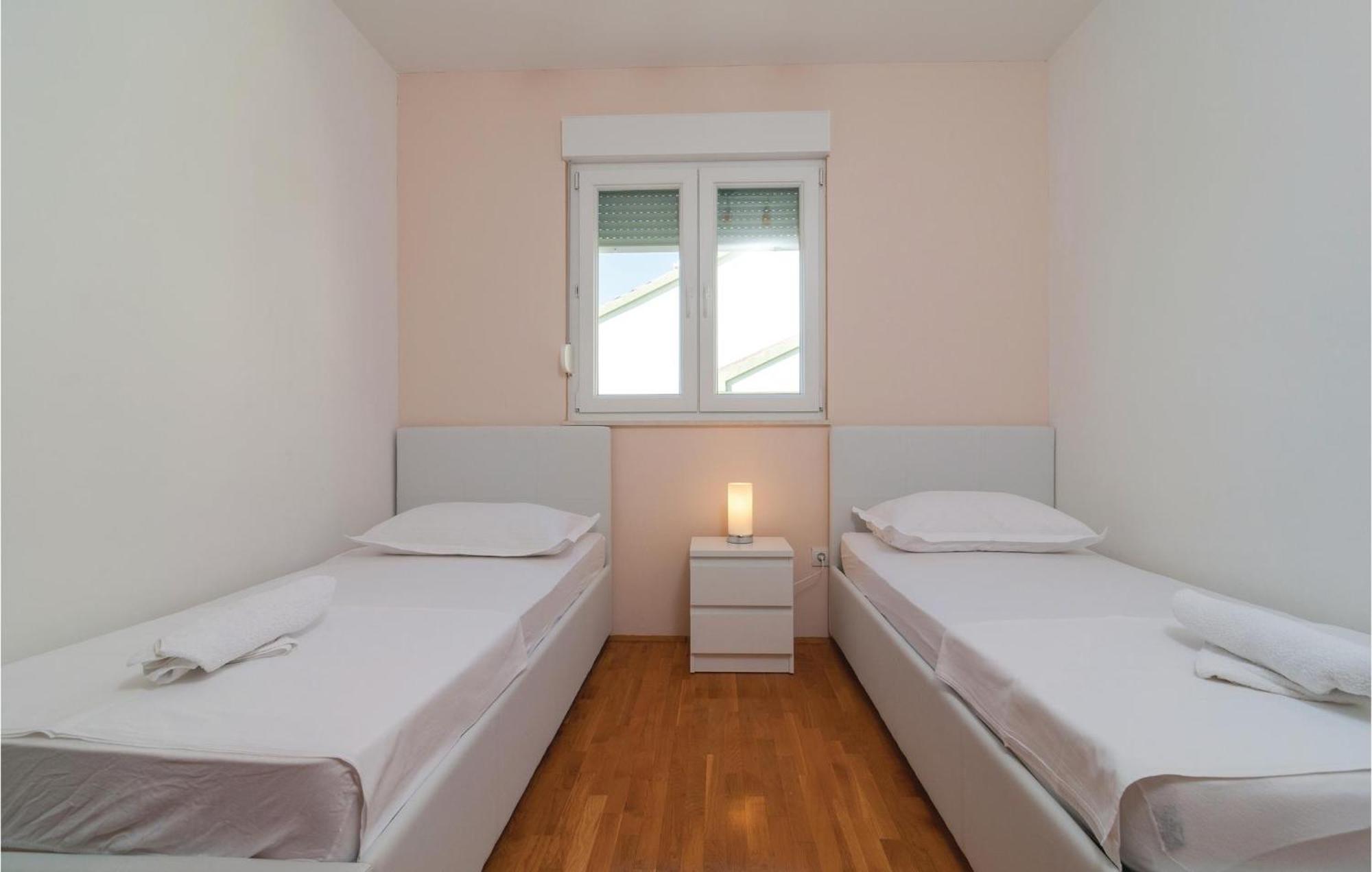 Nice Apartment In Omis With House Sea View Екстер'єр фото